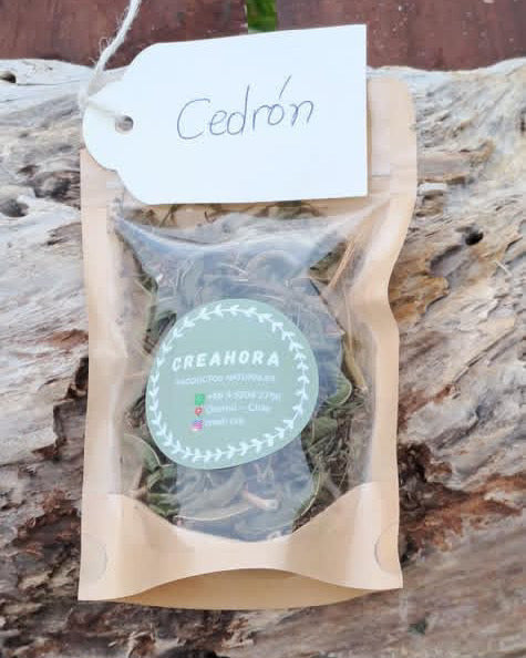 Cedrón deshidratado